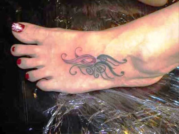 Attractive Cancer Ribbon Tattoo Design