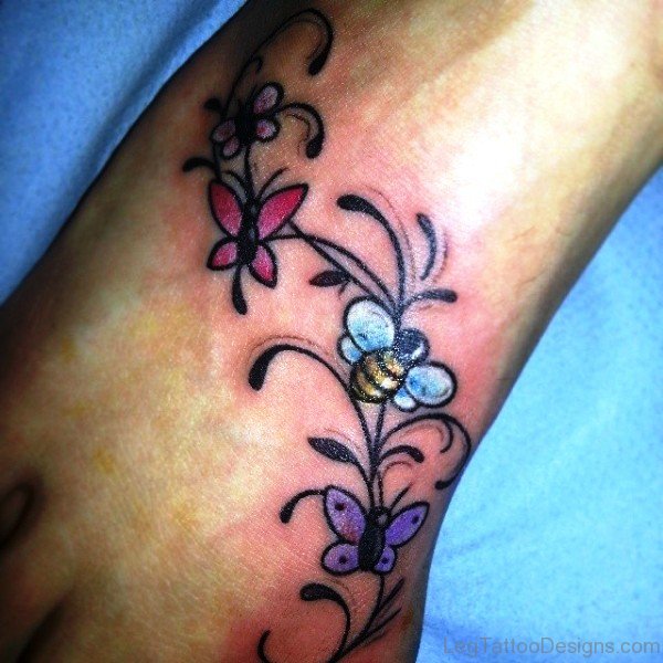 Bee Tattoo With Flowers Design