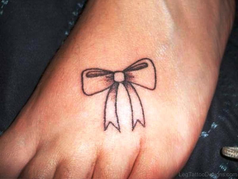 Black Outline Bow On Foot