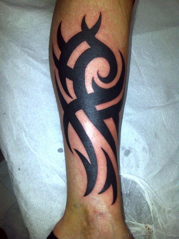 Black Tribal Tattoo Design On Calf