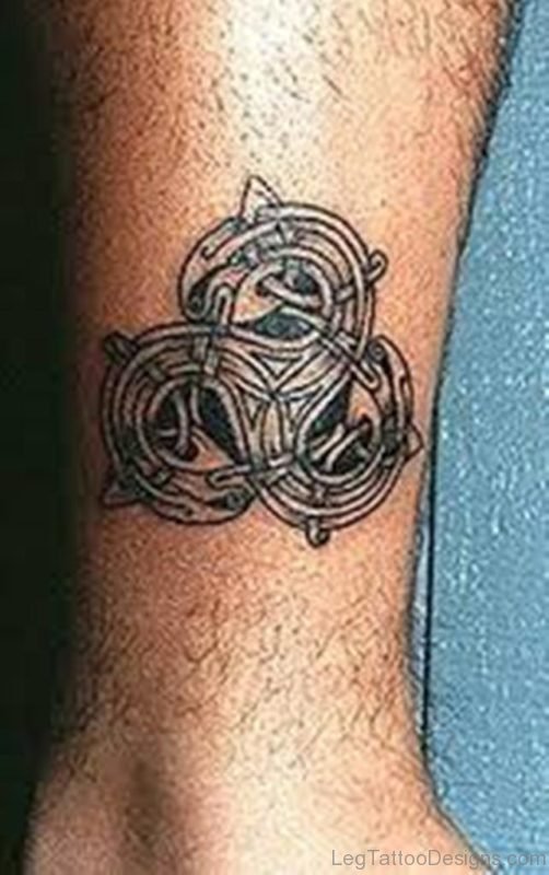 Celtic Tattoo Design On Leg Picture