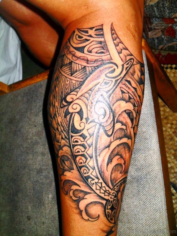 Dazzling Tattoo On Calf