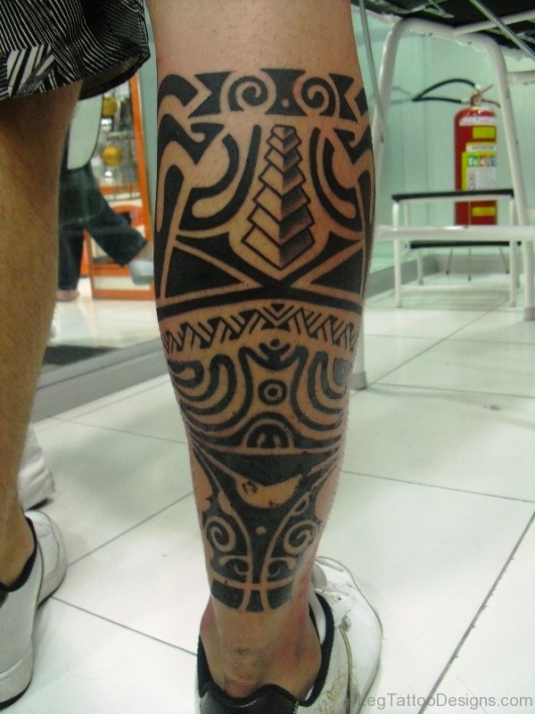 Dazzling Tribal Tattoo On Calf