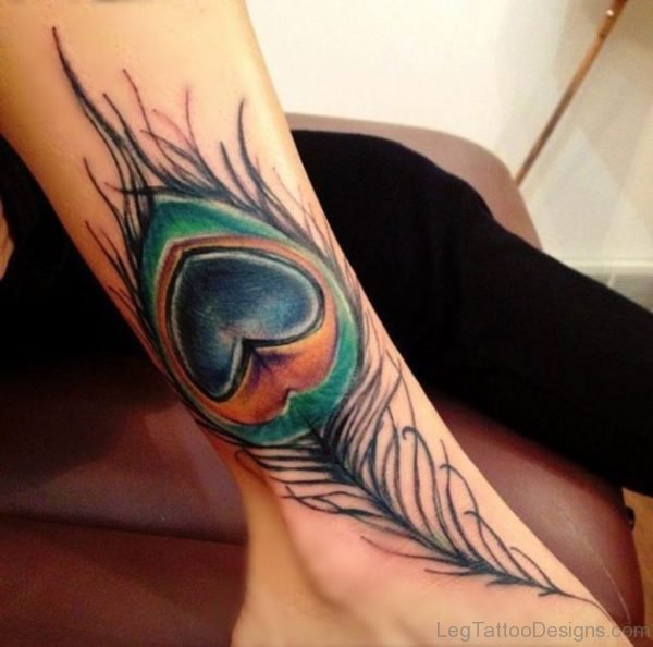 Mind Blowing Feather Tattoo On Leg