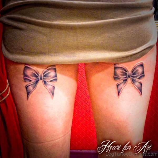 Nice Bow Tattoo On Thigh