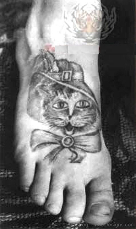 Pretty Cat Tattoo On Foot