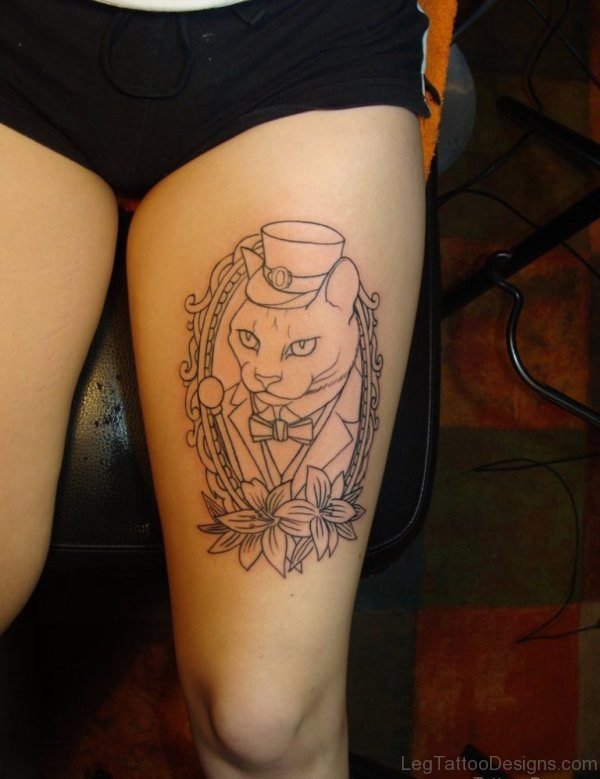 Stunning Cat Tattoo On Thigh