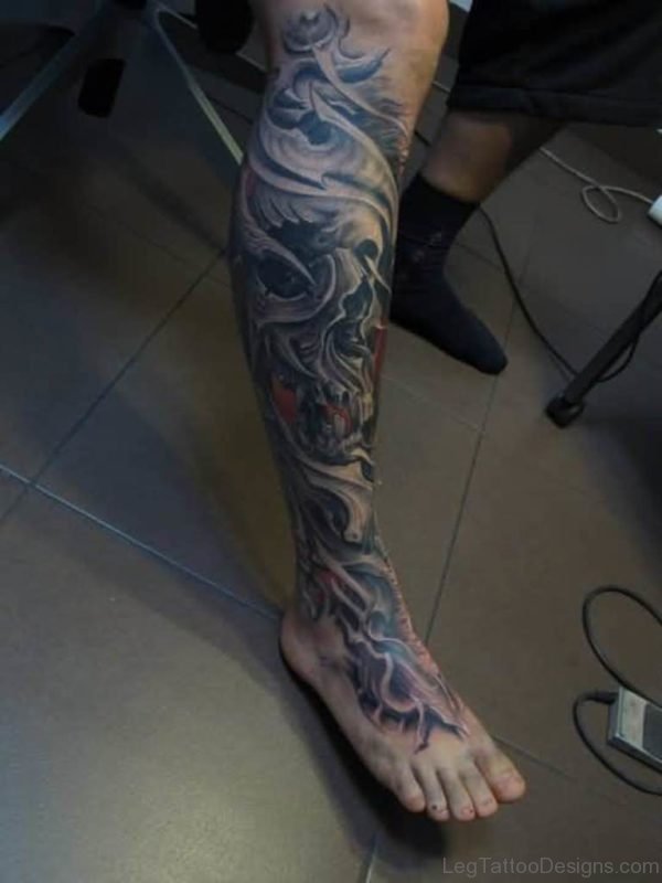 Superb 3D Biomechanical Tattoo On Leg