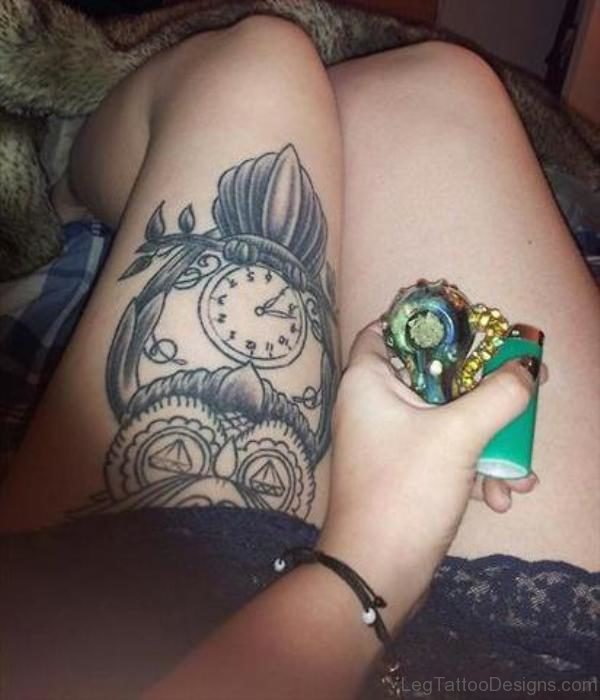 Wonderful Clock Tattoo On Thigh 