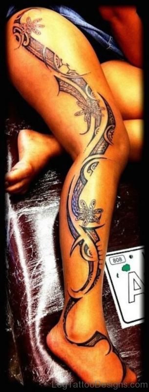 Amazing Tribal Tattoo On Leg