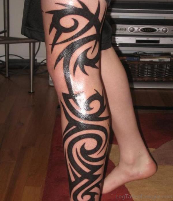 Black Tribal Tattoo On Leg