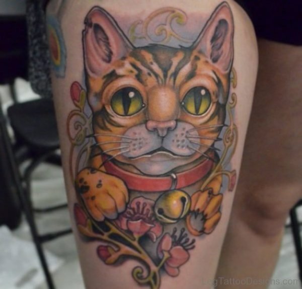 Designer Cat Tattoo On Thigh