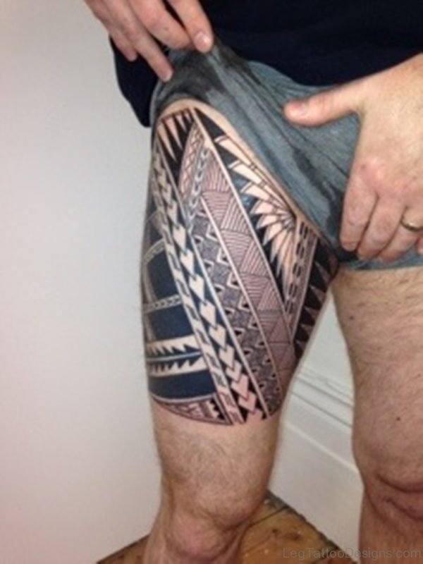 Fabulous Tribal Tattoo On Thigh