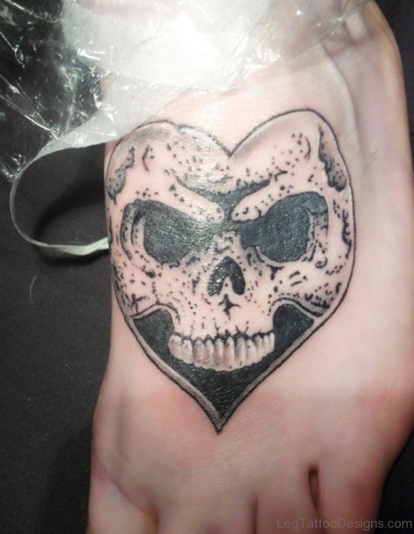 Heart And Skull Tattoo