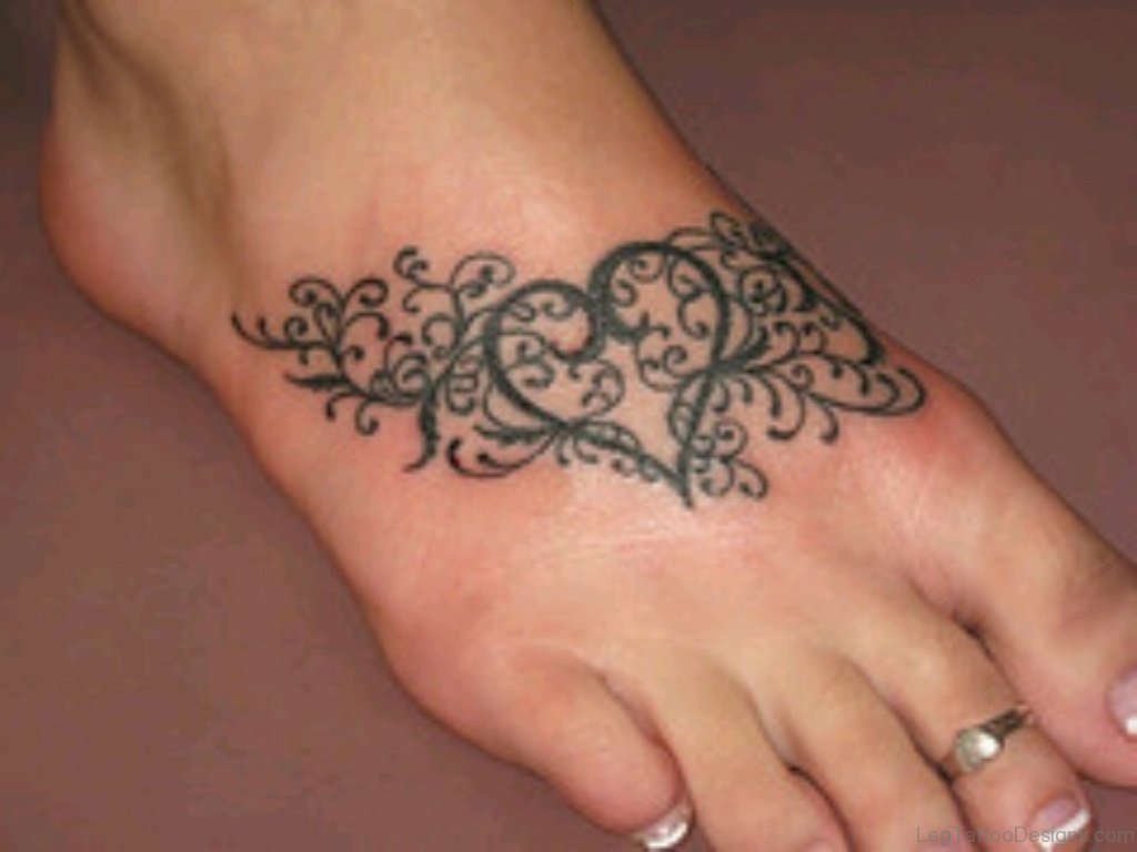 61 Dazzling Heart Tattoos On Foot.