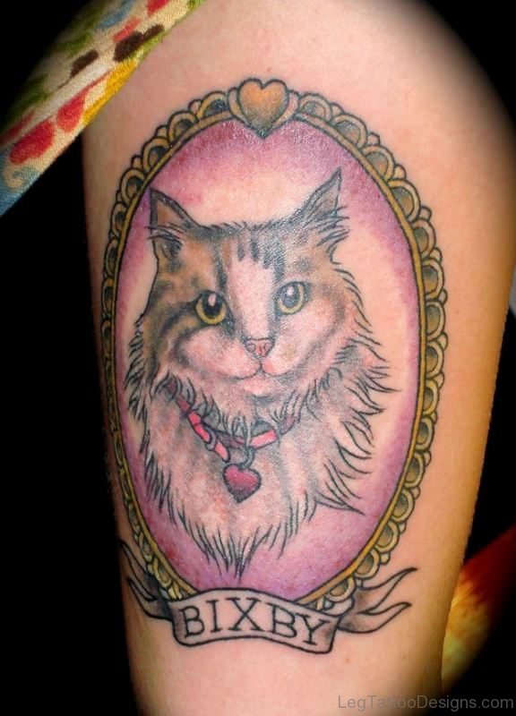 Impressive Cat Tattoo On Thigh