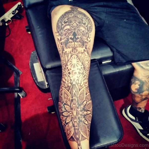 Mind Blowing Mandala Tattoo On Leg