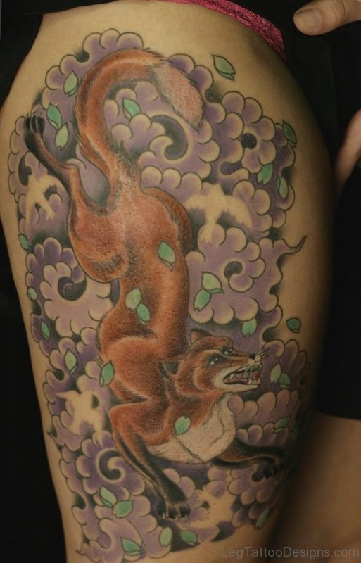Nice Fox Tattoo On Thigh