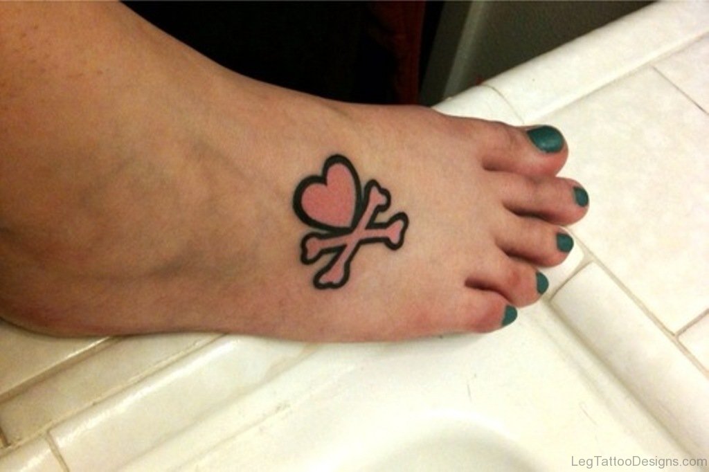 61 Dazzling Heart Tattoos On Foot.