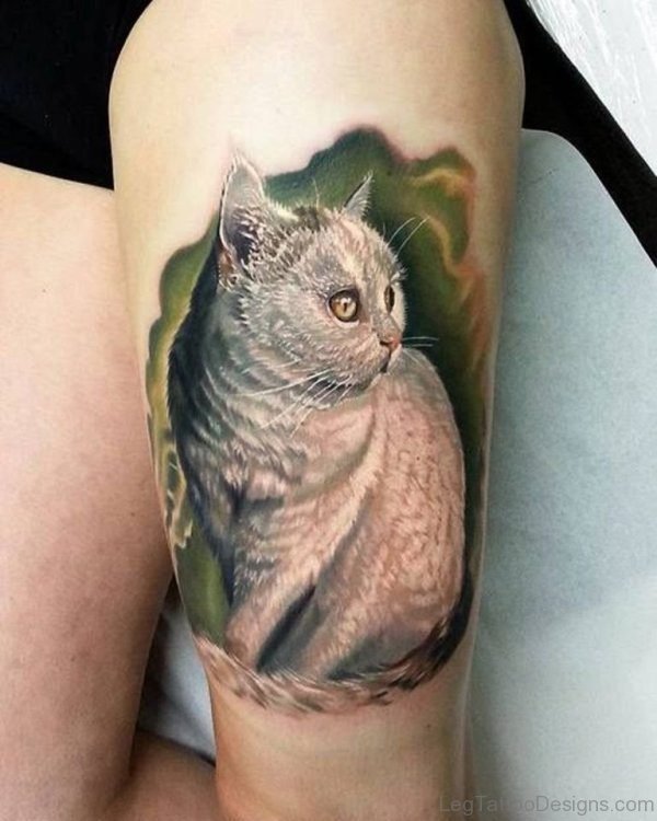 Realistic Cat Tattoo On Thigh