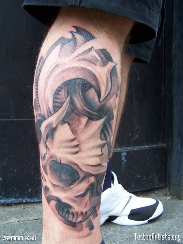 Scary Skull Tattoo On Leg