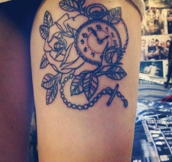 Stunning Clock Tattoo On Thigh