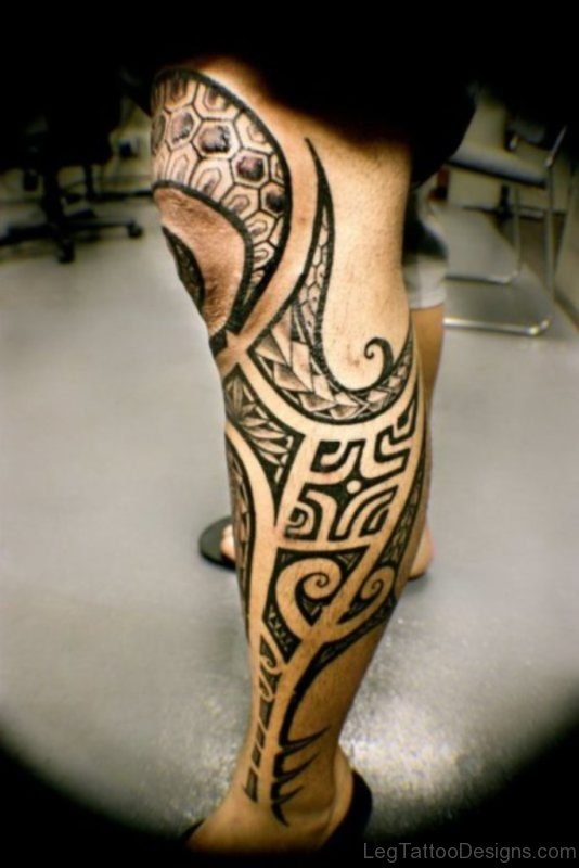 Tribal Tattoo On Leg