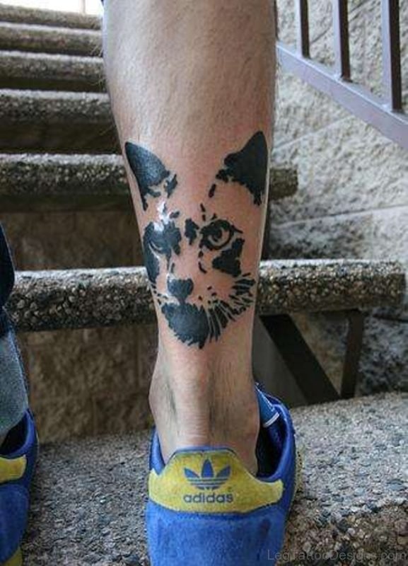 Unique Cat Head Tattoo On Leg